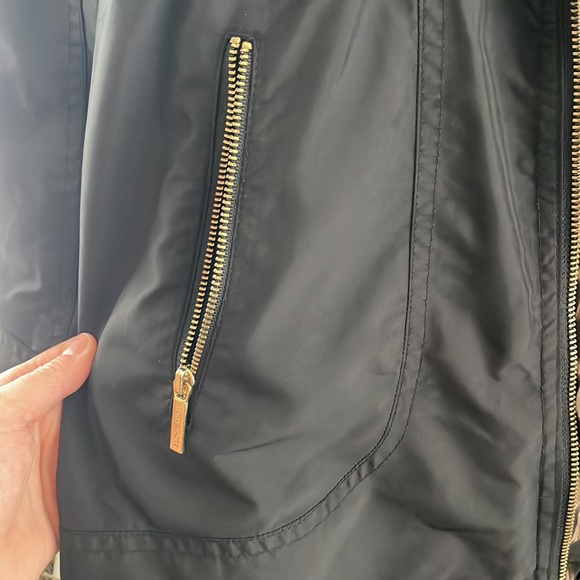 Michael Kors coat / jacket super comfy and the best on a rainy day - dress it up - Picture 11 of 13